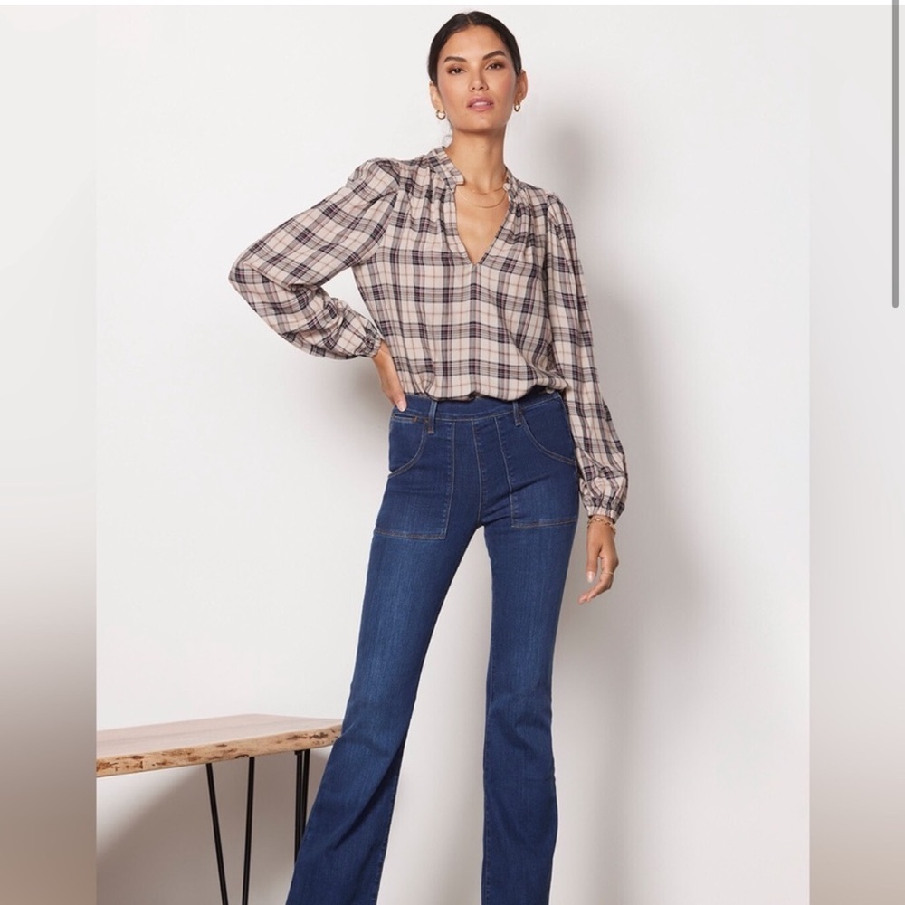Evereve > Plaid V Neck Blouse Extra Small